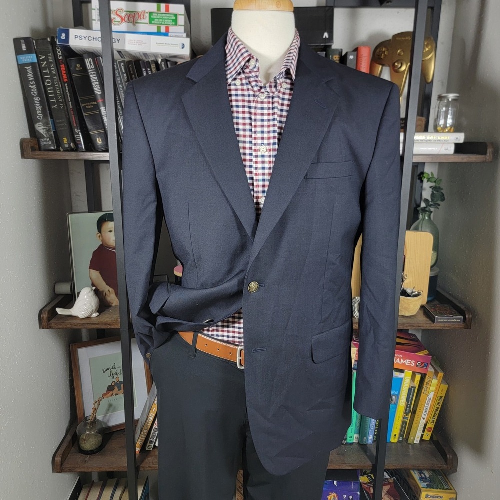JOS A BANK Men's Sport Coat Blazer Two Button Solid Deep Navy Wool Size 42R